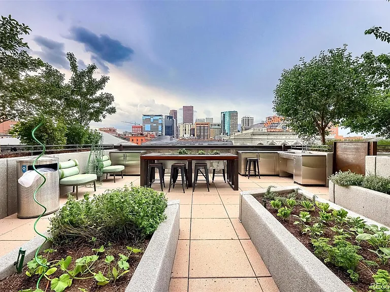 1750 Wewatta St #1105 — Photo 1
