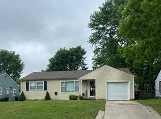323 Stearns Ave, Haysville, KS 67060