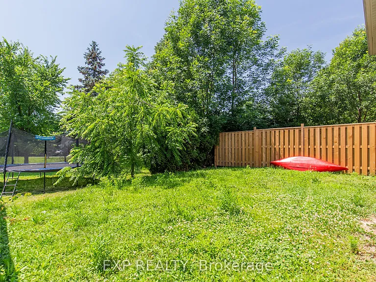 11 Donald Ave #UPPER — Photo 15