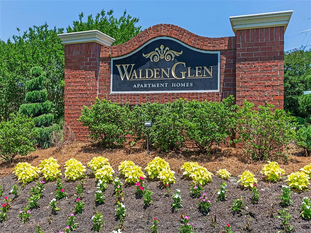 Walden Glen Apartments — Photo 2
