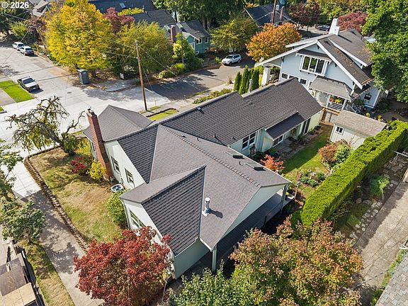 5th image of 4951 SE Salmon St
