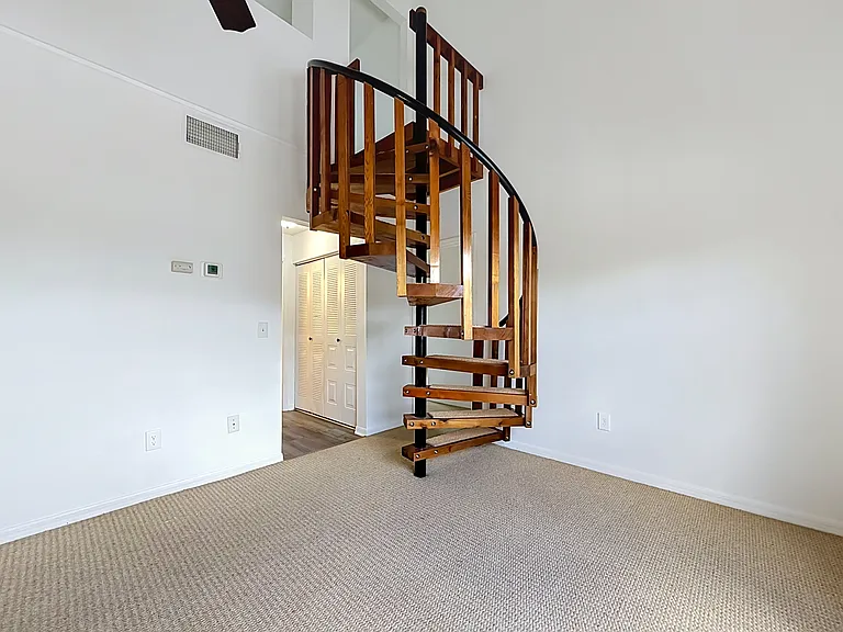 5597 67th Ave N #423 — Photo 7