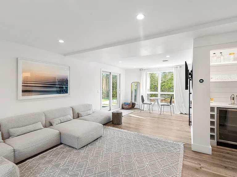 11 Rehan Ave — Photo 10