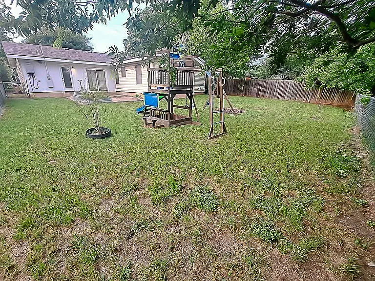 5109 Ravensdale Ln — Photo 11