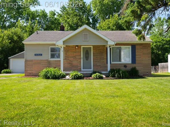 4152 Leith St, Burton, MI 48509