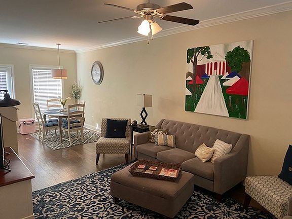 4th image of 432 Walker Cir