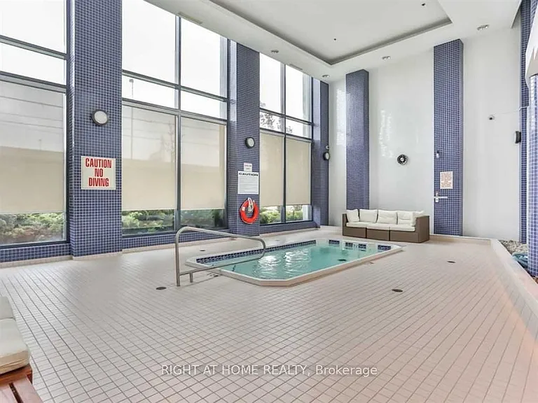 2087 Lake Shore Blvd W #207 — Photo 27