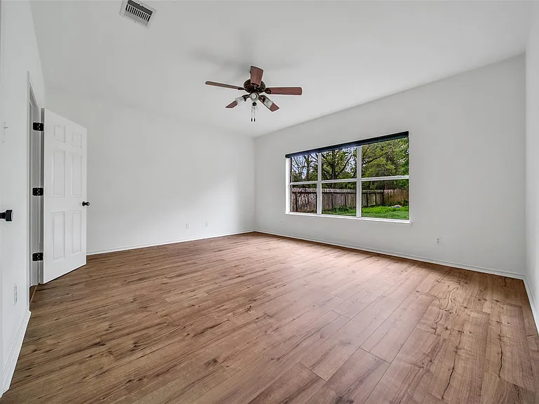 15575 Kitty Hawk Dr — Photo 17
