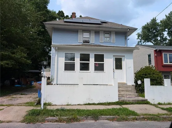 329 Northup St, Cranston, RI 02905