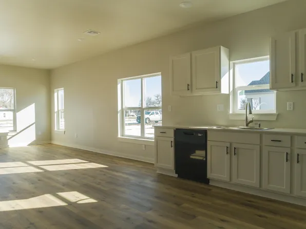 302 W Truman Dr, Olney Springs, CO