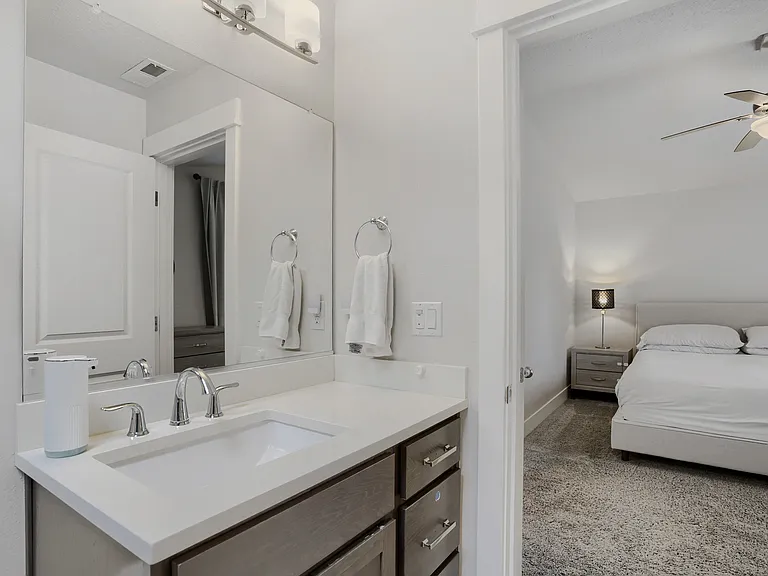 8573 SE Gray St — Photo 19