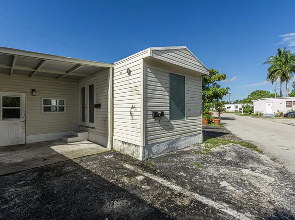 2776 NW 29th Place, Oakland Park, FL 33311