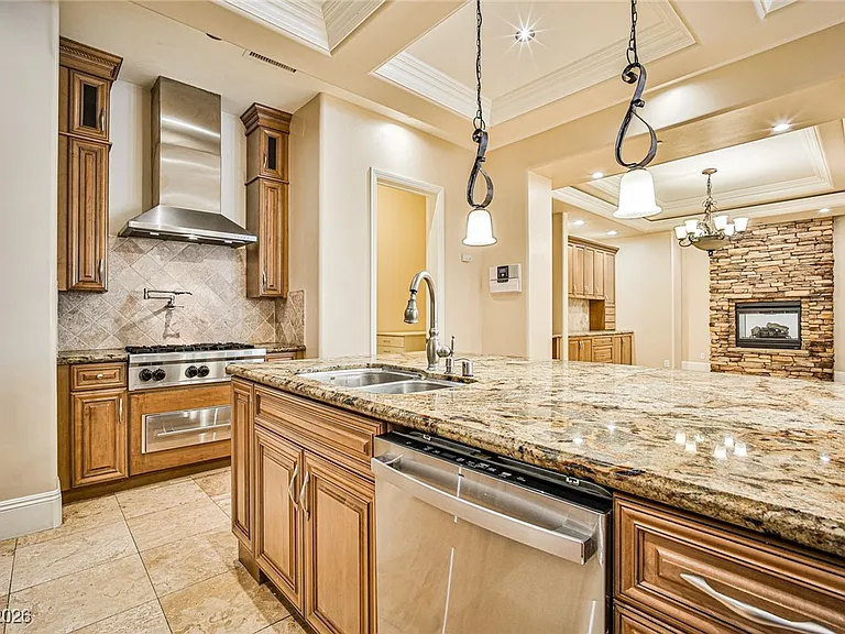 768 Tozzetti Ln — Photo 38
