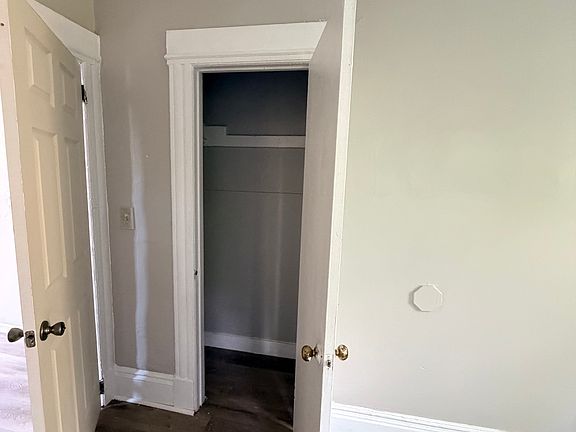3rd image of 110 Brook St #2