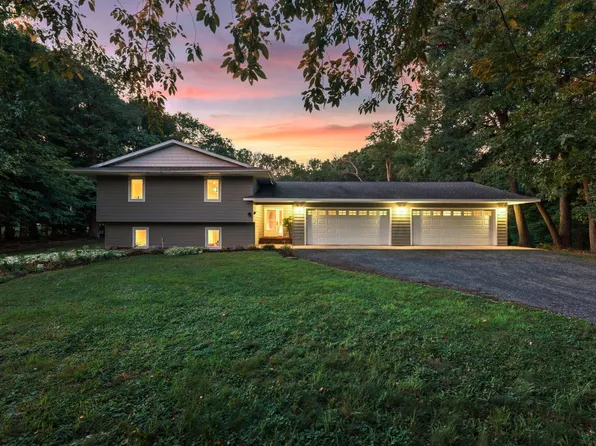 21060 Victory Ln, Taylors Falls, MN 55084