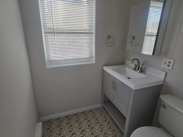19 Winn St #B — Photo 10