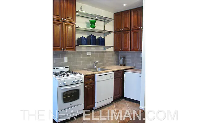 Sold by Douglas Elliman | media 8