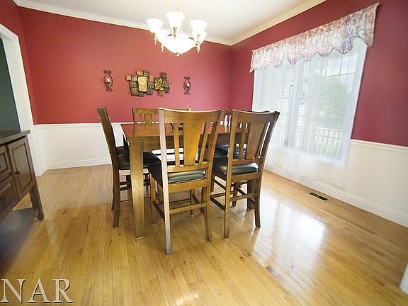 4th image of 106 Meadowland Dr