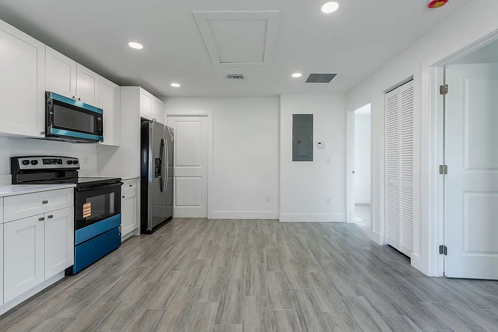 3018 Southeast Iris Street, Unit 2 - 1 — Photo 3
