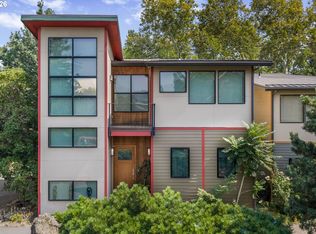 701 Creek View Ln, The Dalles, OR 97058