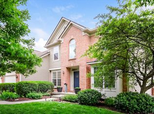 1720 Mustang Chase Dr, Carmel, IN 46074