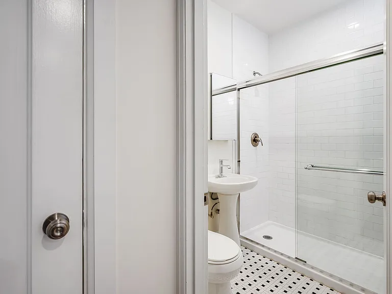 Fionia Apartments — Photo 45