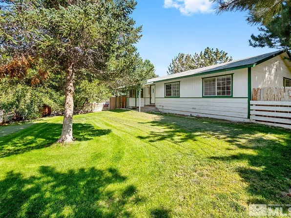 290 W Laramie Dr, Reno, NV 89521