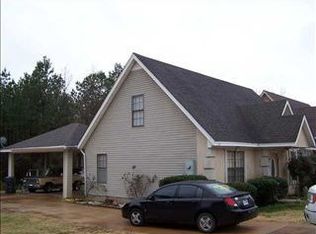 1207 Golf Course Dr, Jonesboro, AR 72404