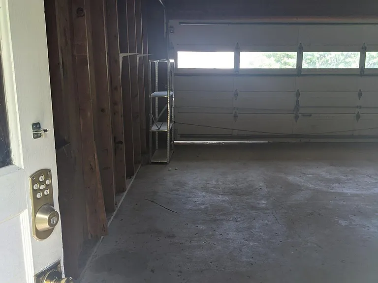 414 S 12th Ave — Photo 22