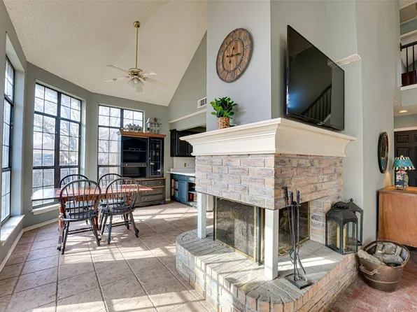 922 Short Line Blvd, Midlothian, TX 76065