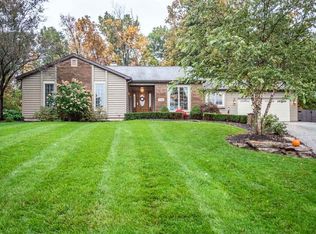 9313 White Sand Ct, Fort Wayne, IN 46804