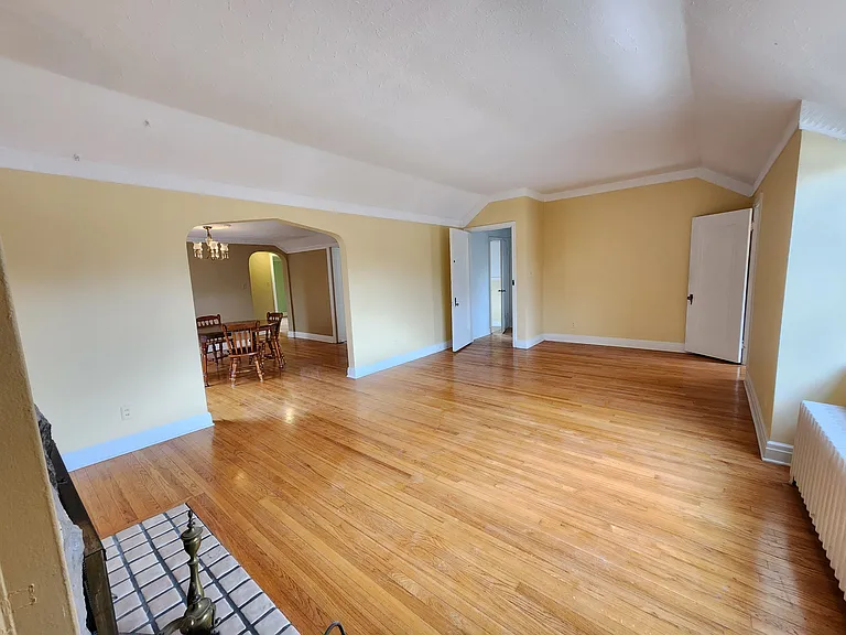 1312 Somerset Rd — Photo 5