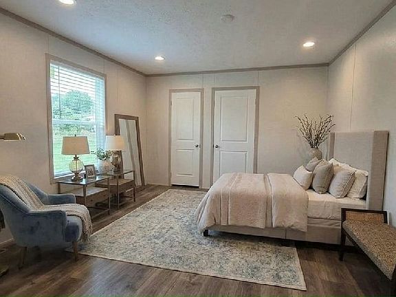 2nd image of 407 Starling Ln #407