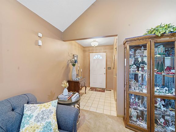 3rd image of 6522 SW 23rd Ct