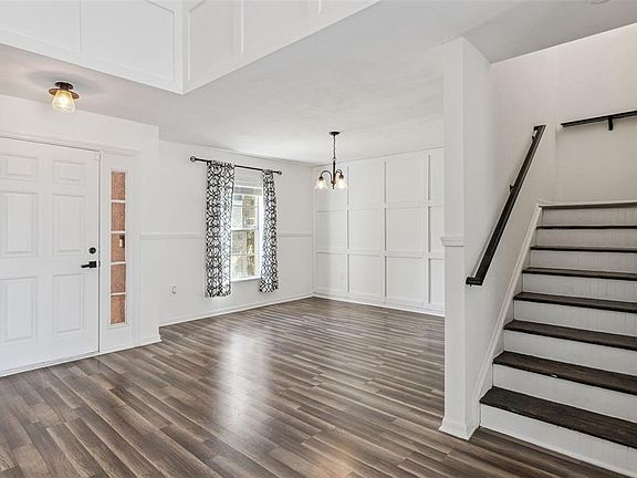 5th image of 455 DANUBE DRIVE