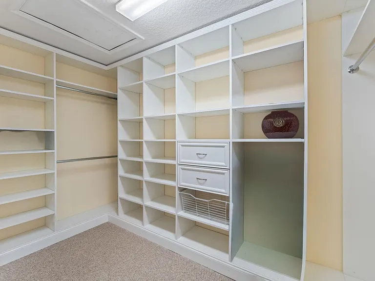 8492 Breezy Oak Way — Photo 28
