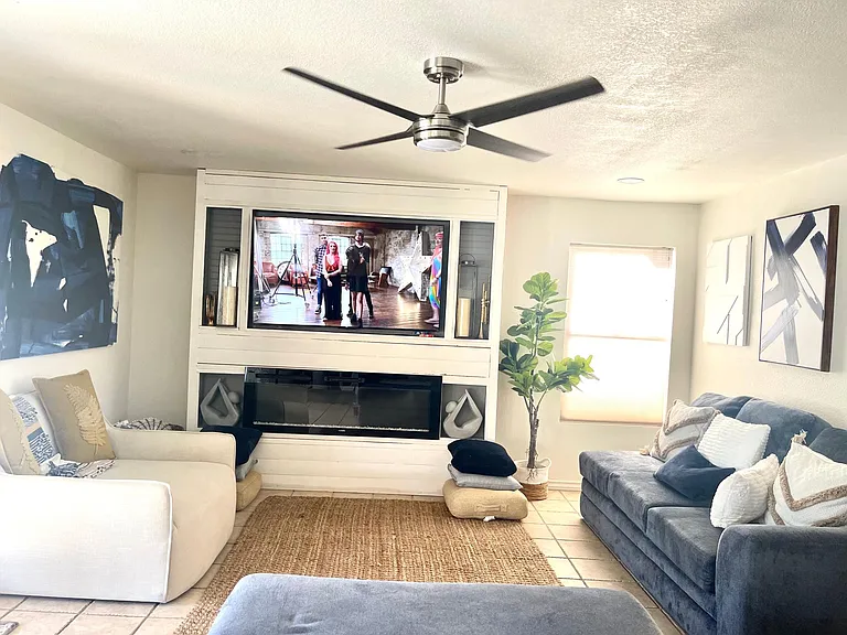 7383 W Utopia Rd — Photo 11