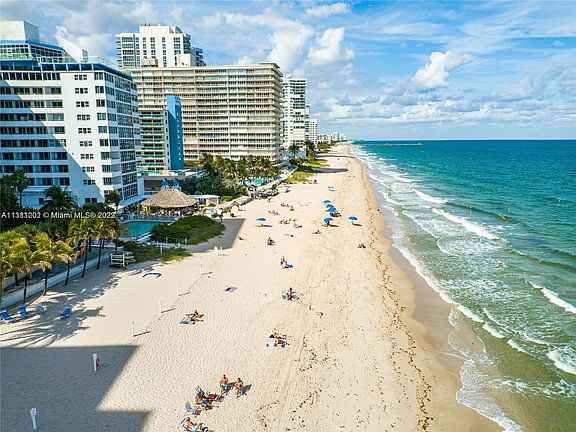 4th image of 4020 Galt Ocean Dr APT 107