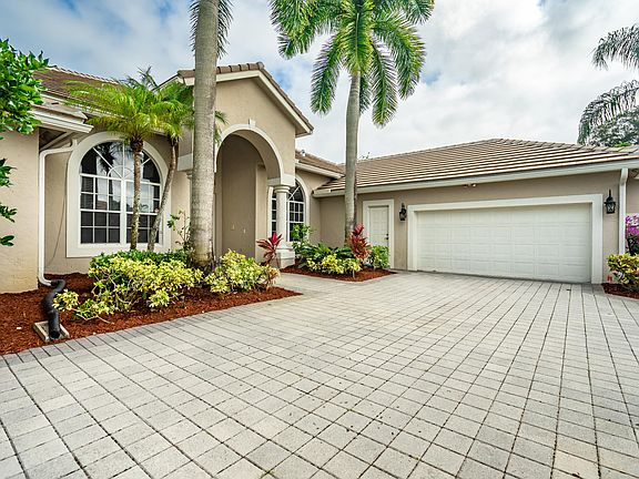 Home For Sale In Aberdeen
