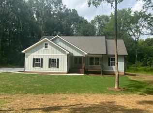 329 Laurel Ave, Comer, GA 30629