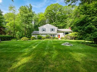 66 Big Oak Rd, Stamford, CT 06903