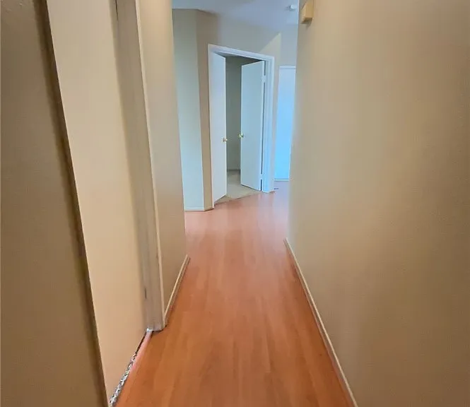 560 Boston St — Photo 7