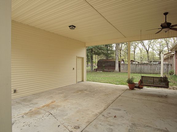 4th image of 147 Stillwood Dr