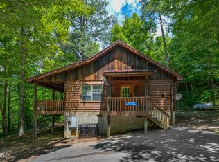 1503 Squirrel Nest Way, Sevierville, TN 37876