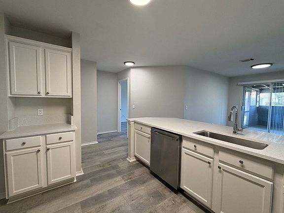 4th image of 7013 Hewers Dr