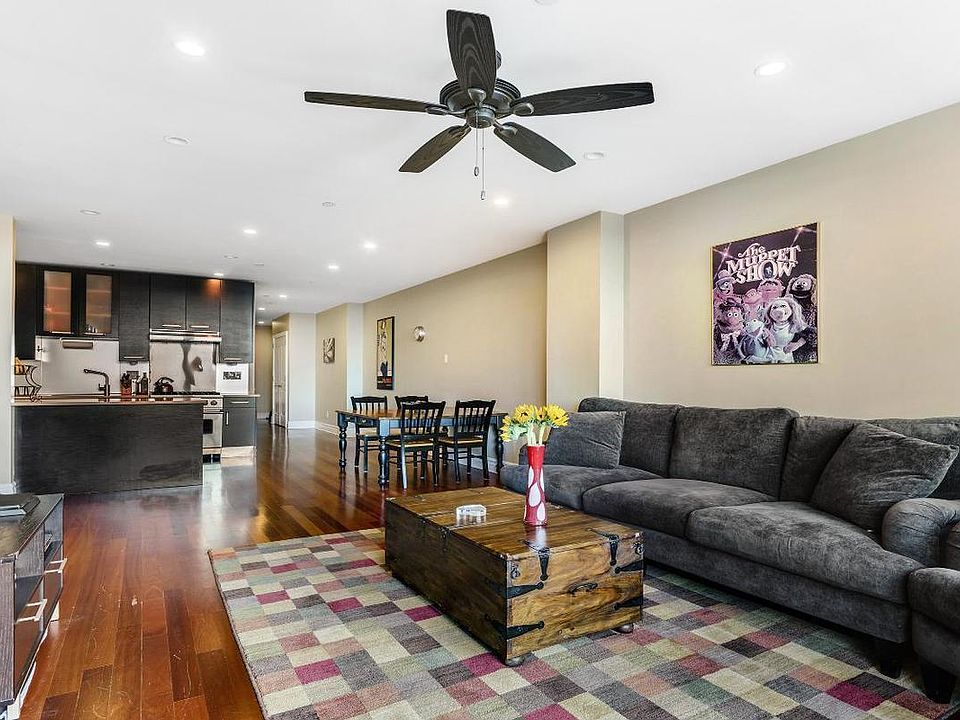 1st image of 233 Pacific St APT 3A
