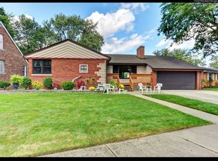 3456 S Schultz Dr, Lansing, IL