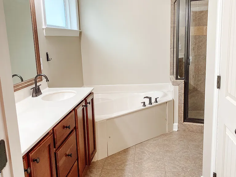 975 Crayton Ridge Dr — Photo 13