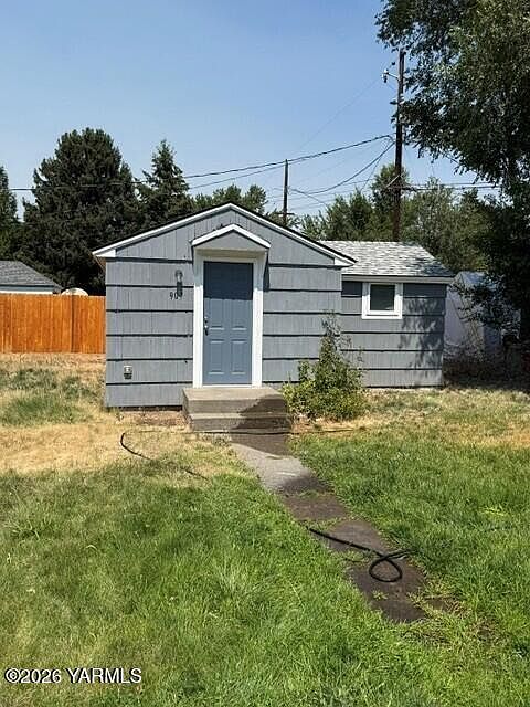 1st image of 907 W Logan Ave