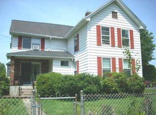 142 S West St, Feeding Hills, MA 01030